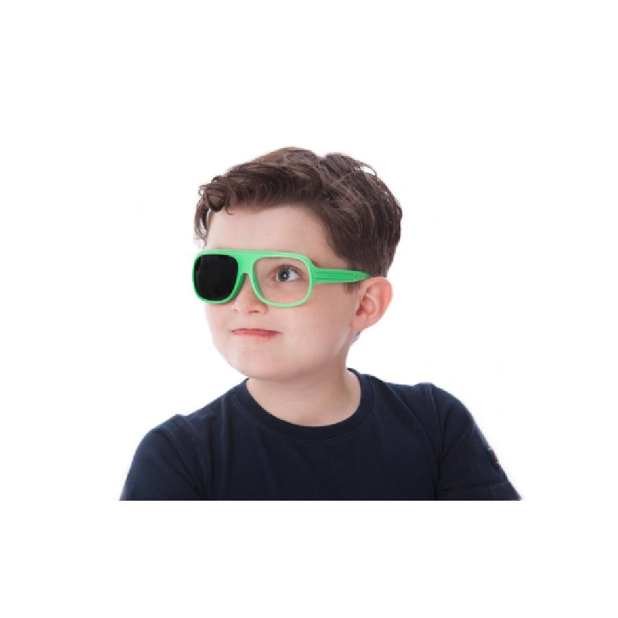 Okklusionsbrille i to brille til barn